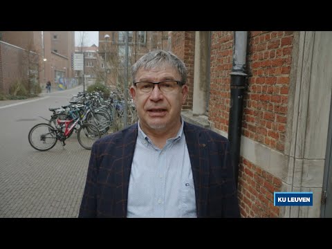 GESCHIEDENIS - De Guldensporenslag (1302 - 2022) - Prof. Paul Trio