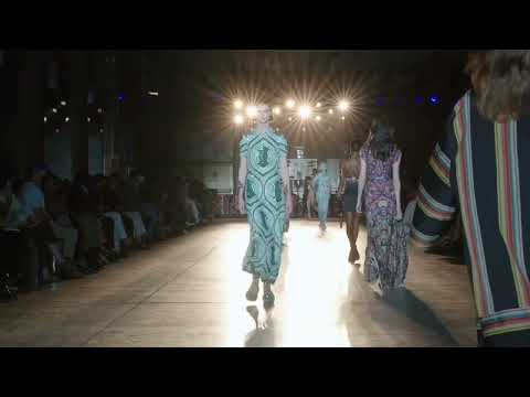 Mila Van Eeten for Etro SS 2022 Milan Fashion Week september 23, 2021