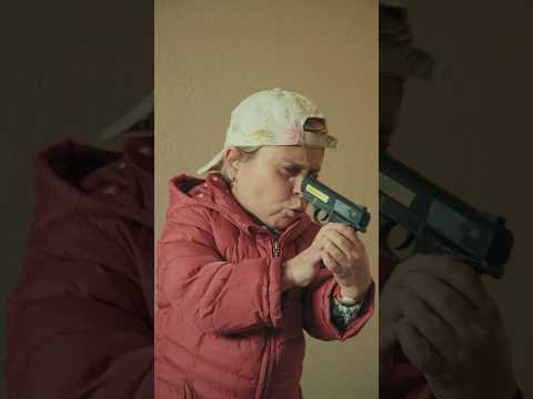 My mother has a gun? 😱 #firstshortvideo #foryou #humor @ElodieCostaTheVoice10