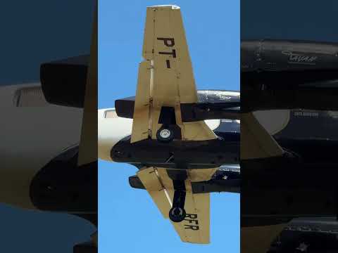 EMB-820C Carajá da Tavam pousando em Porto Velho, vindo de Boca do Acre-AM