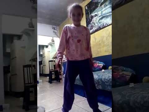 Minha prima dançando igual uma louca música (Pedro Sampaio bota pra tremer oficial music