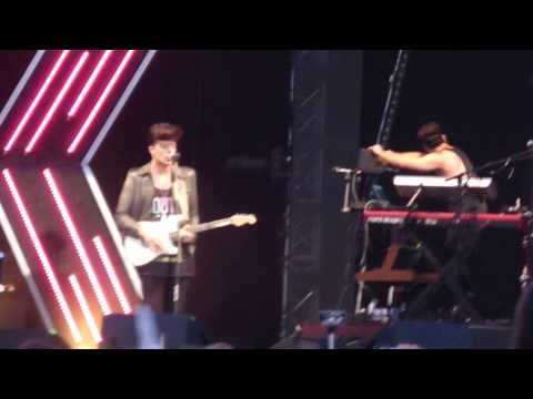 THE KOLORS - "KEEP ON SMILING" @ ESTATHE MARKET SOUND