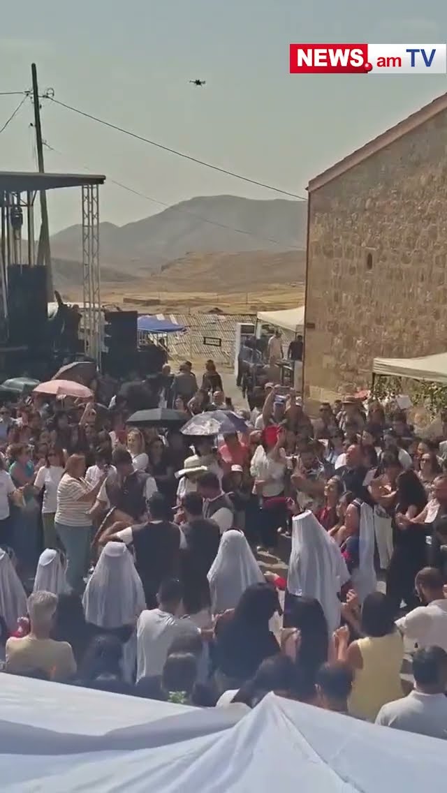 No comment. Արցախի դեմ ադրբեջանական ռազմական ագրեսիայի 3-րդ տարելիցին Խաչիկում գաթայի փառատոն է