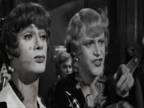 Manche Mögen's Heiss - Männer?? Diese schrecklichen haarigen Biester...!