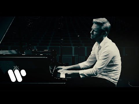 Andrew von Oeyen plays J.S. Bach: Siciliano from Flute Sonata No. 2 (arranged by Wilhelm Kempff)