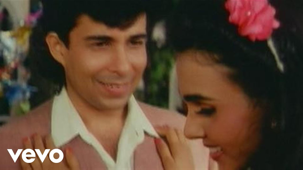 Kyo Na Hum Milke Pyar Kare Lyrics | Kabhi Haan Kabhi Naa | Vijeta Pandit, Udit Narayan, Amit Kumar | Jatin Lalit