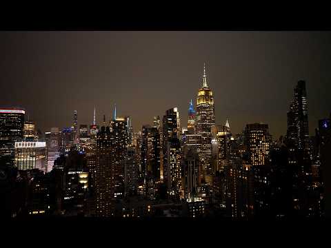 New York City Night Ambience – 8 Hours: Empire State Building, Dusk to Snowstorm 4K