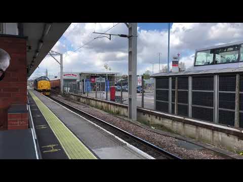 *THRASH* Direct Rail Services 37425 “Concrete Bob” thrashes out of Colchester P1 for Norwich TC