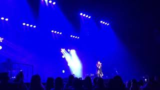 MARTINA MCBRIDE - Reckless