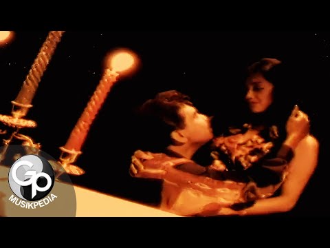 download lagu mp3 mp4 Lagu Dangdut Yang Liriknya Jangan Tinggalkan Aku Kumohon Kepadamu, download lagu Lagu Dangdut Yang Liriknya Jangan Tinggalkan Aku Kumohon Kepadamu gratis, unduh video klip Lagu Dangdut Yang Liriknya Jangan Tinggalkan Aku Kumohon Kepadamu