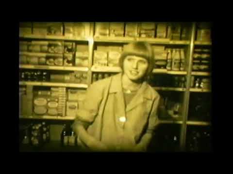 Wezep vroeger Coöp Winkel aan de van Limburg Stirumlaan 1970