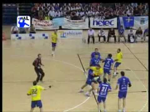 C.BM. Torrevieja 25 - F.C. Barcelona Borges 32