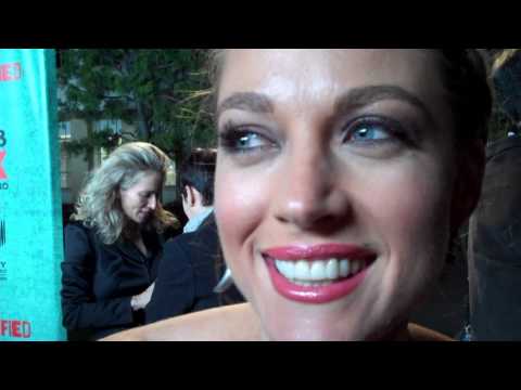 JUSTIFIED: Timothy Olyphant is STILL A DICK! *PART II* Natalie Zea from The Detour zings again