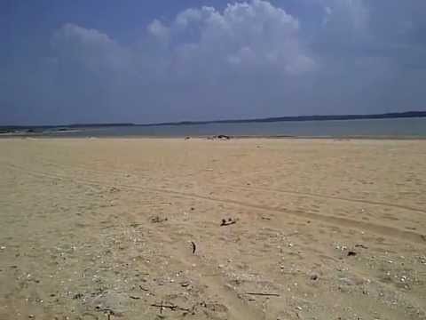 Kalpitiya Sand Strip Around. Where the ocean and lagoon are 100 ft apart
