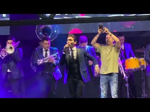 Banda La Ejecutiva.  Dile