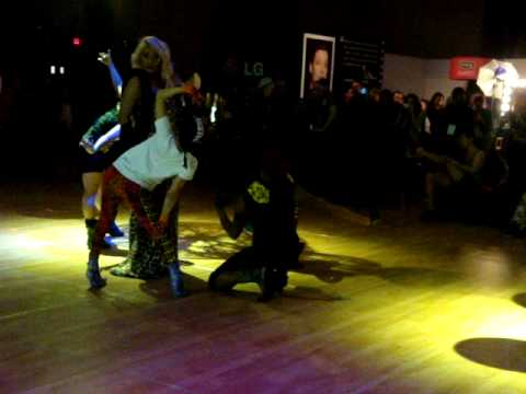 Voguers at LGFW - DJ Honey Dijon