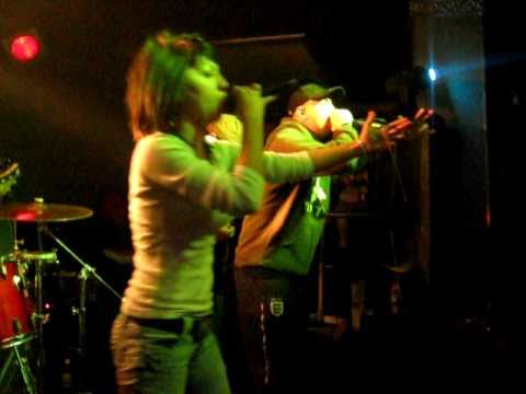 DAN KOLOFF feat. Todor (Avril in Blood) - Без Капка Корист (Live, The Box, 17.12.2010)