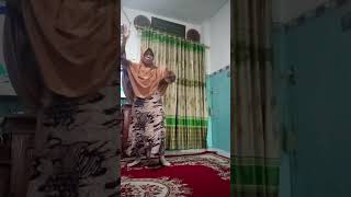 Download lagu SISA SISA CINTA// BUNGA // DANGDUT//SENAM KREASI LANSIA Oleh Sri Wiludjeng//21-06-2025 mp3