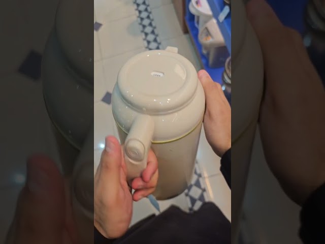 ترمس Zojirushi ابوفيل - ياباني مفرد - 1.60 لتر AFF...