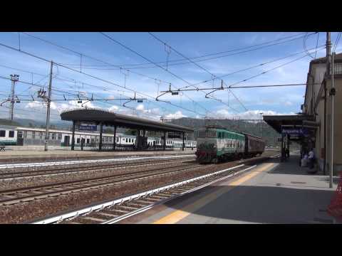 CAIMANO E. 655.227 TRANSITA CON CARRI MERCI HBBILLNS - ARQUATA S. - 5 - 7 - 2014.