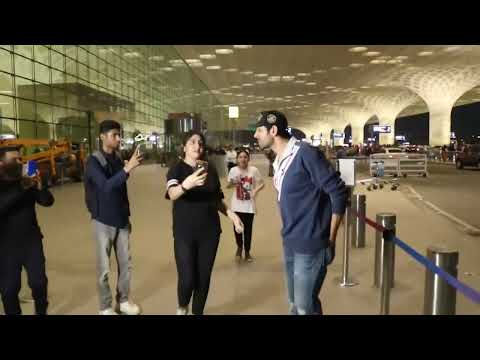 Kartik Aaryan Spotted At Airport Departure