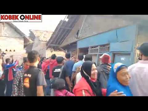 Juni Bulan Bung Karno, PDI Perjuangan Kabupaten Bekasi Bedah Rumah Seorang Nenek