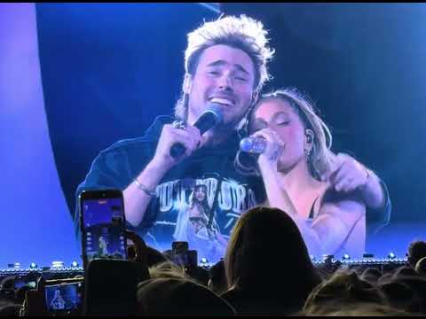 TINI junto a Jorge Blanco cantando “Podemos” en la última noche de #FUTTTURA