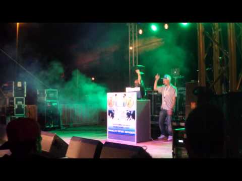 8 AGOSTO AVETRANA   LU SUD IN RIUNIONE vol.5  LIVE SHOW -----  BOB MARCIALLEDDA  e  D.sabile.J