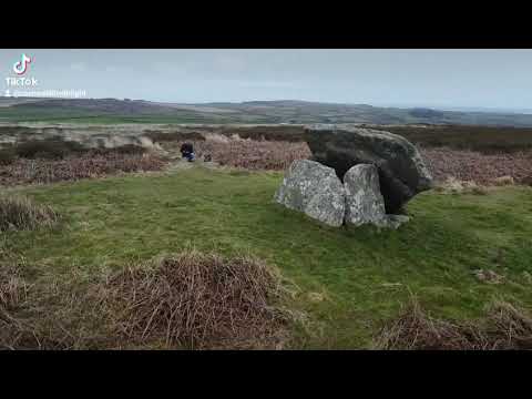 Mulfra Quoit the neolithic dolmen in West Cornwall #cornwall #archaeology #standingstones