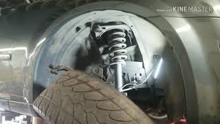 How to Diagnosie Bad Upper Control Arms and Ball Joints,Chrysler 300.
