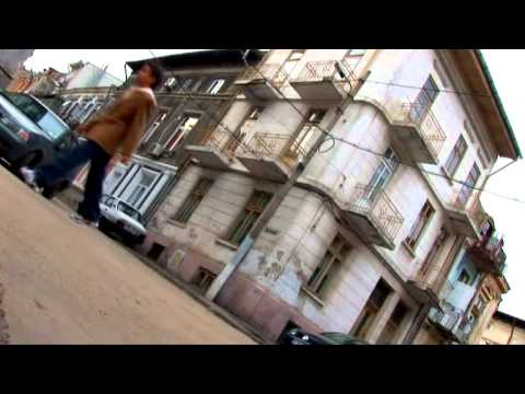 Iuliano - Sunt singur pe drum