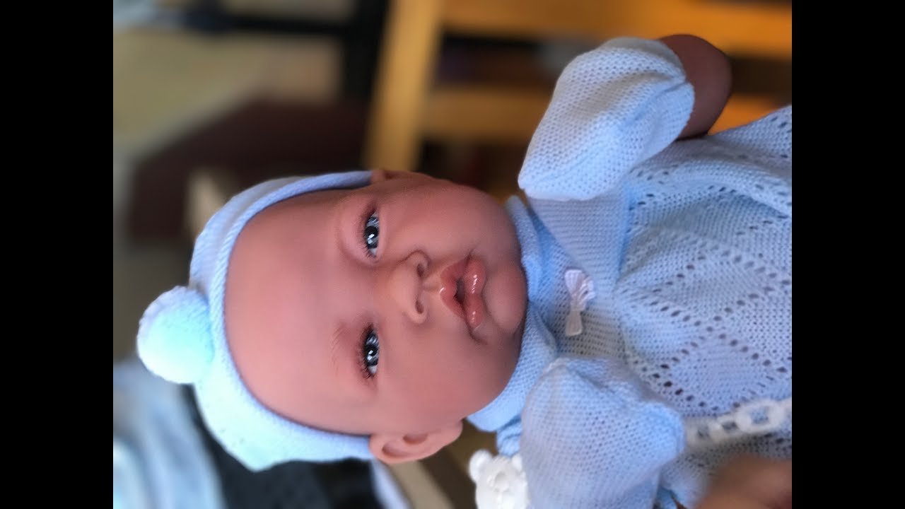 BEBE ANTONIO JUAN NIÑO 42 CM CON TOKILLA