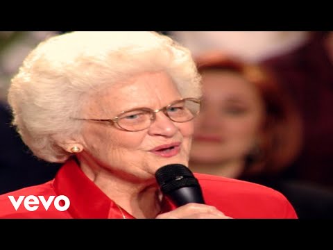 Bill & Gloria Gaither - Sweeter Each Day [Live] ft. Mary Tom Speer Reid, Ben Speer, Sue Dodge