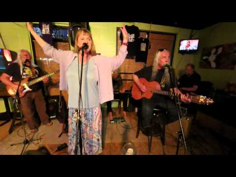 JUNE RUSHING BAND - 'The Wheel' - Live@Cecil's Dirty Apron