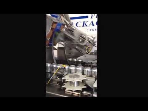 Climax Packaging M-Packer: Perfect packaging solution for craft beer and energy drinks.