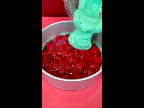 Easy 4 Layer Holiday Dessert! 😍