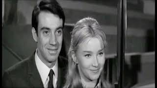 🎵💕Charles Aznavour  --    Et Pourtant - Vidéo avec le son Stéréo💕🎵