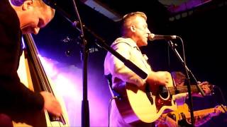 The SURESHOTS - Glad All Over - (Carl Perkins 1957) -Kustom Festival &amp; Tattoo 2015