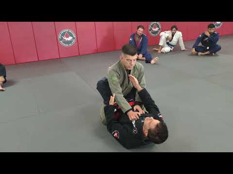 Bad news for the elbow inside your closed guard