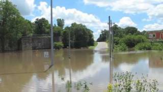 preview picture of video 'Hurstville Lime Kilns Flood of 2010'
