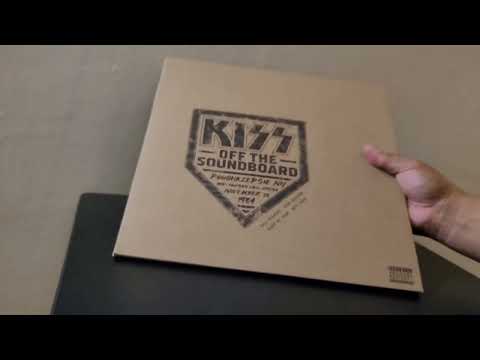 UNBOXING: KISS Off The Soundboard, Live Poughkeepsie [CD/ Color Vinyl]
