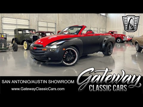 2005 Chevrolet SSR (CC-1941728) for sale in O'Fallon, Illinois