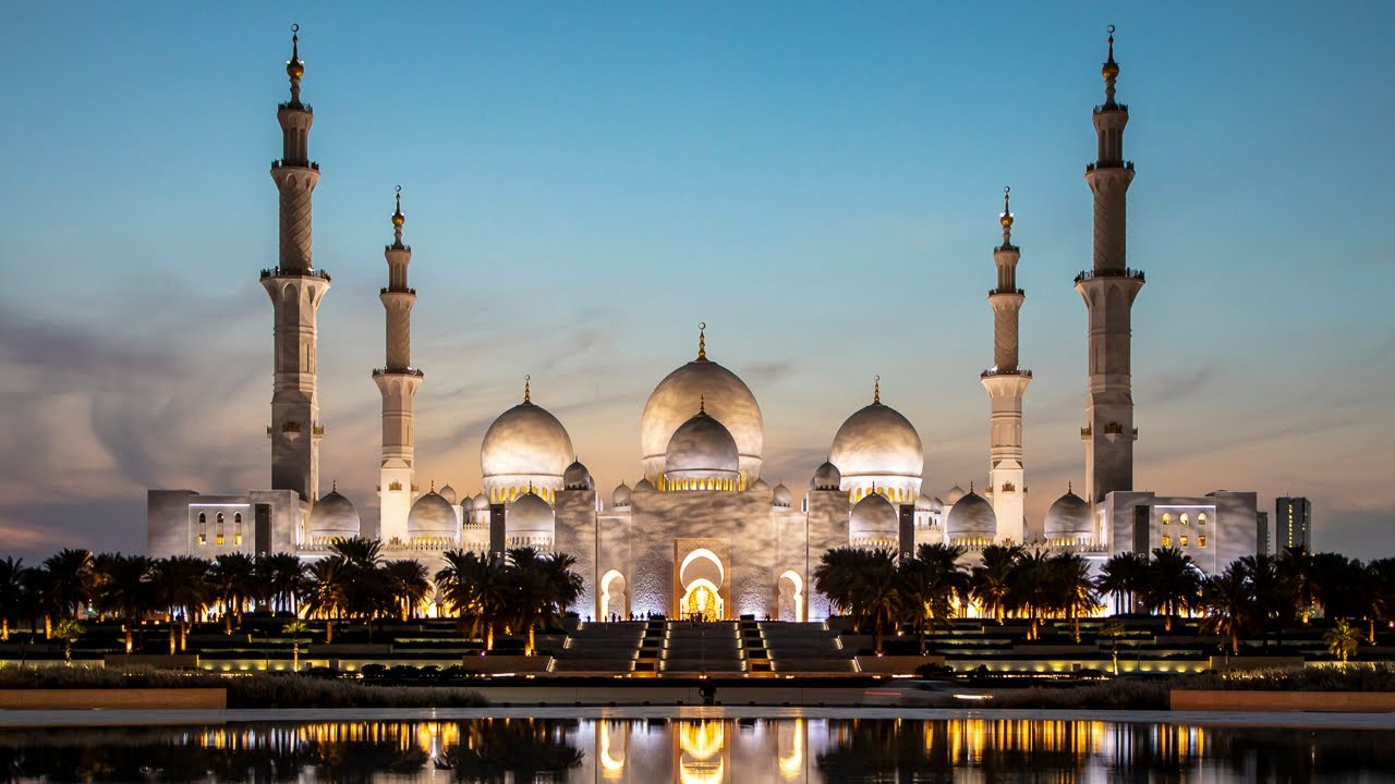 Embark on a virtual tour of Grand Mosque.