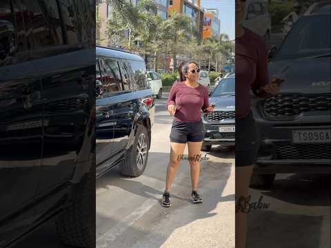 Actress Anasuya Bharadwaj Snapped at GYM in Hyderabad | Anchor Anasuya GYM Entry Video