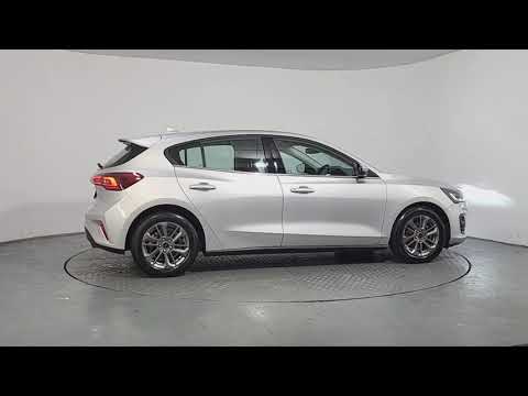 Ford Focus TITANIUM Petrol Manual - Image 2
