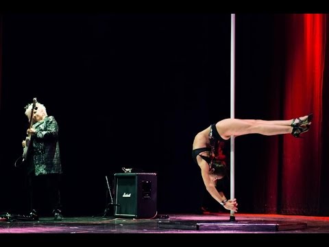 Jennifer Batten & Dana Hesse - Give in To me