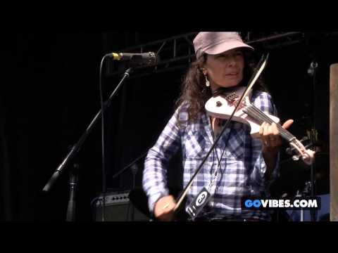 Donna The Buffalo performs “Forty Days & Forty Nights” at Gathering of the Vibes Music Festival 2014