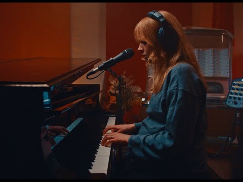 Lucy Rose - Sail Away (Live)