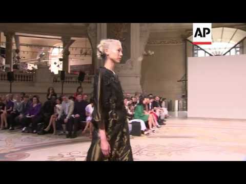 Dutch designer presents fall/winter haute couture show