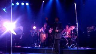 CLUB DES BELUGAS - hip hip chin chin